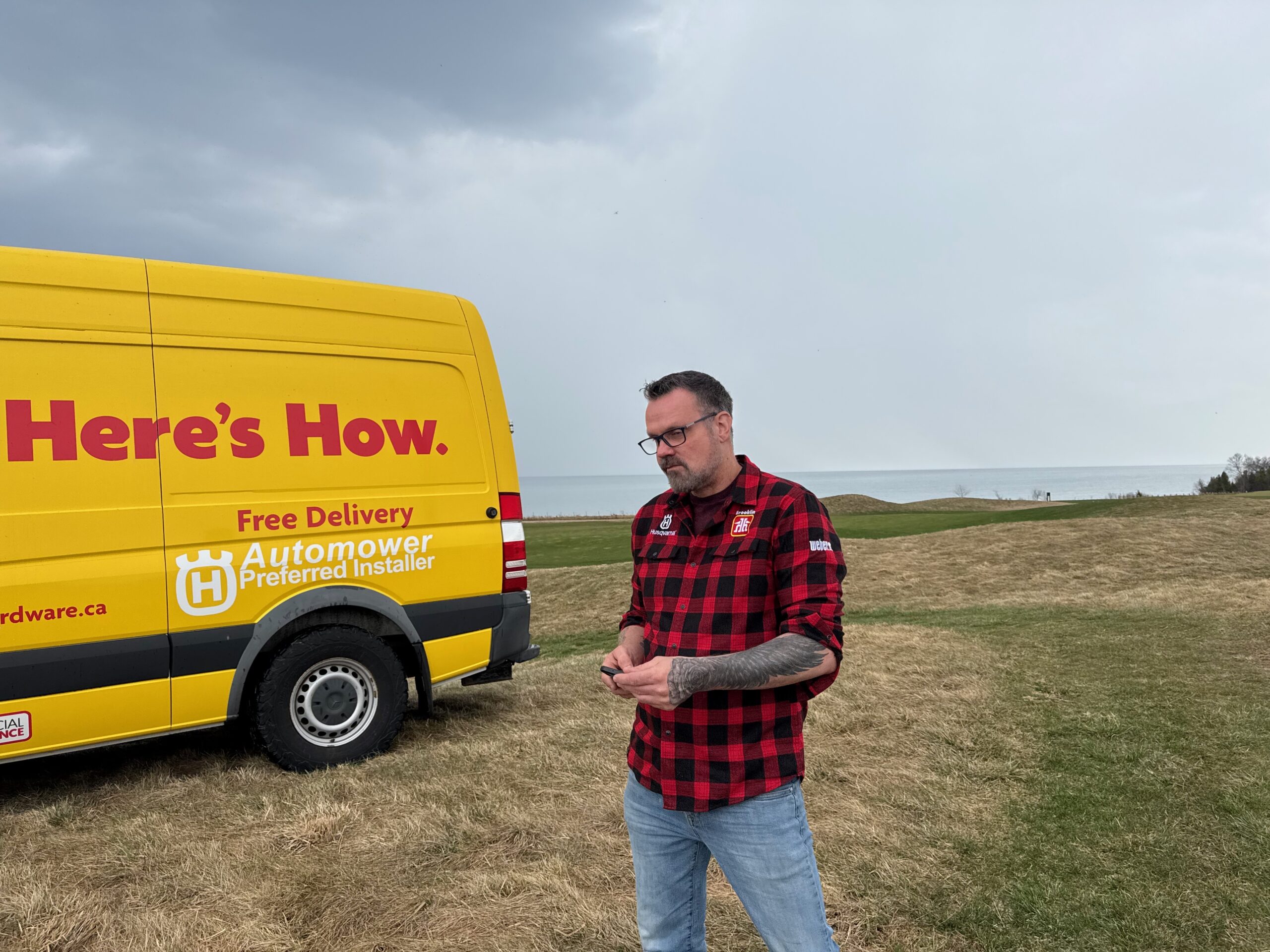 Husqvarna CEORA Robotic Mower Starter Kit - Image 18