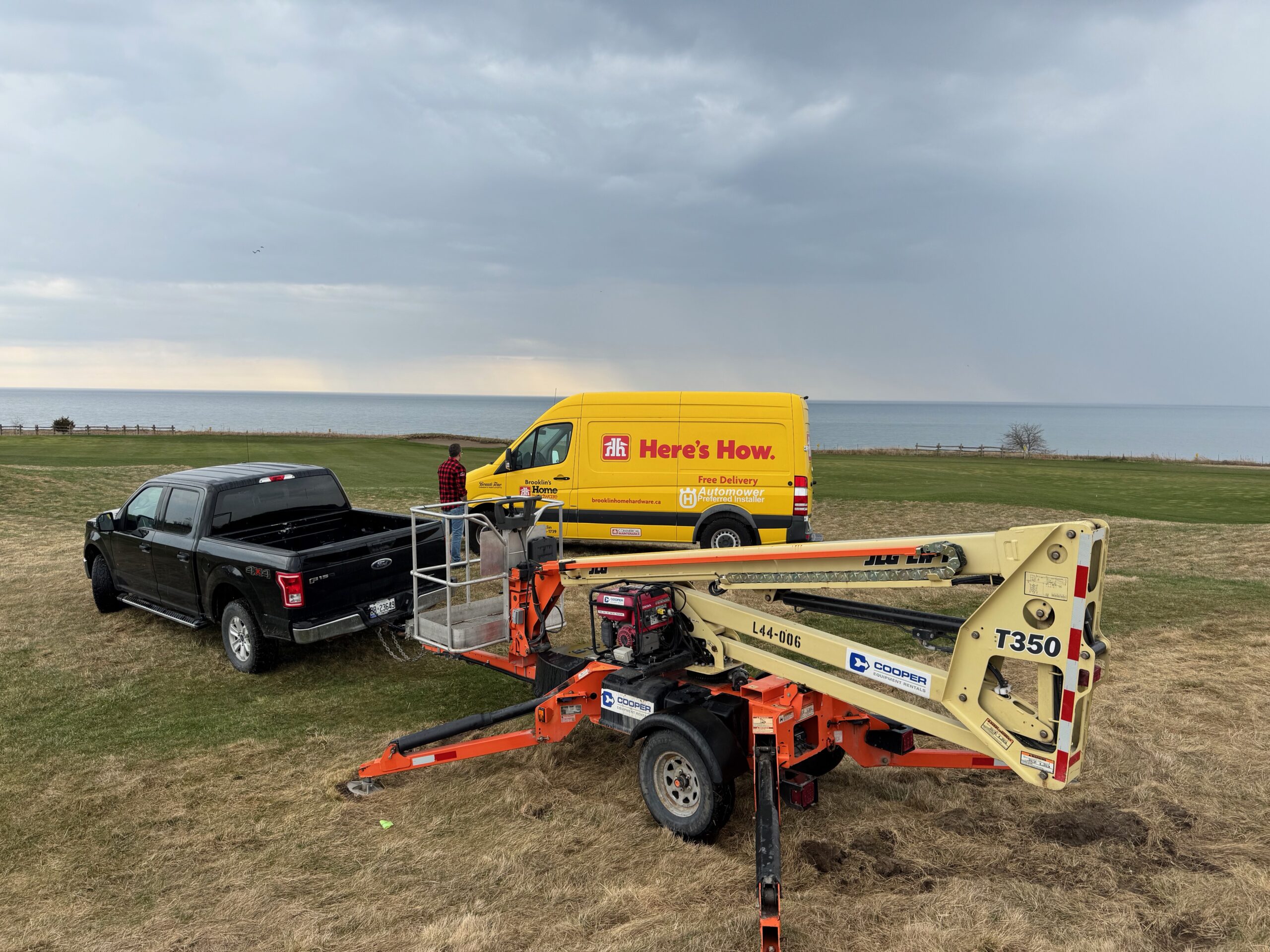 Husqvarna CEORA Robotic Mower Starter Kit - Image 17